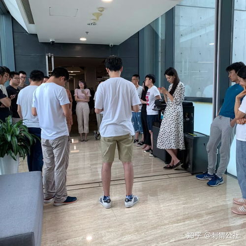 我在快手总部独家探访一天,发现所有人都变得紧张起来了