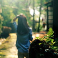 男女混合背影头像你只跟我玩今年我却跟你玩今生