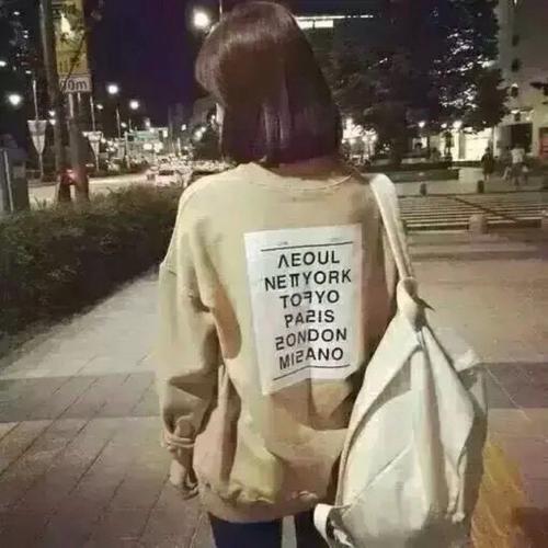 不要因为世界变得虚伪,你也变得虚伪了