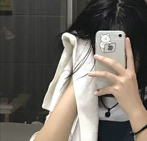 ins温柔挡脸女生头像