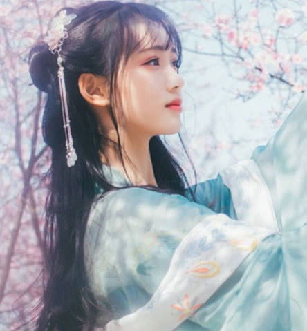最近古风女头火了,待我长发及腰,将军娶我回家可好