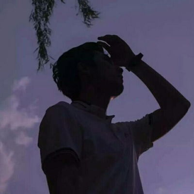 甜蜜的好看高颜值意境情侣头像真人能不能和你竭尽全力奔跑向着海平线