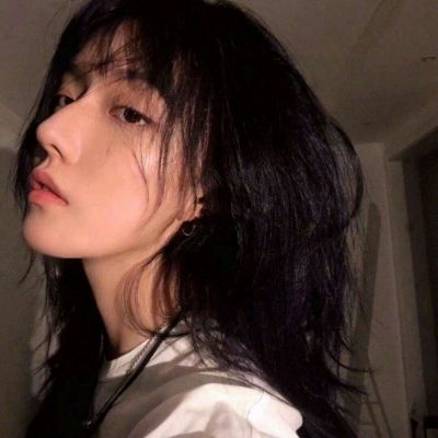 高雅有内涵的女生快手时尚头像