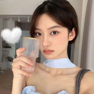 网易云热评昨天下午见他游戏在线,看了他战绩,带其他瑶妹去了,忍不住