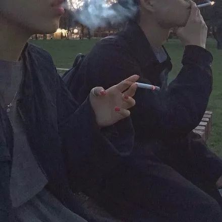 快手社会男头像抽烟嚼槟榔