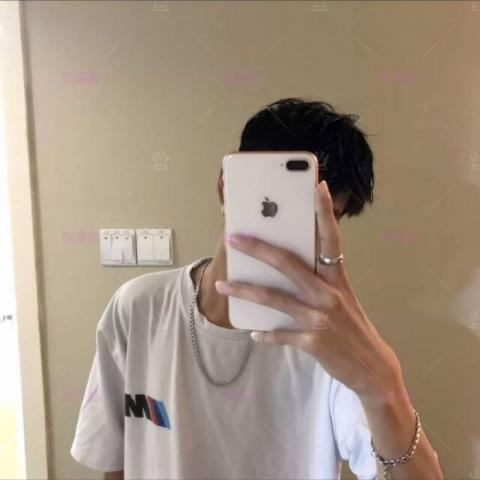 男头像拿手机图片手拿手机控男生头像大全