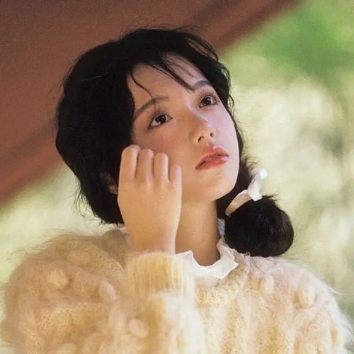 70岁退休老人拒绝和50岁保姆在一起领工资可以,领结婚证不行儿女