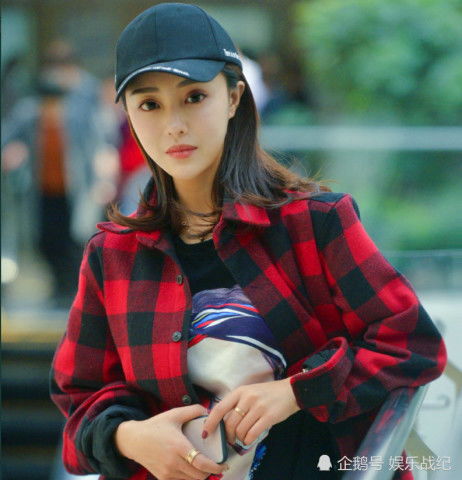 娜美与男友正式官宣,微博晒合照尽显般配,网友对的起仙洋吗