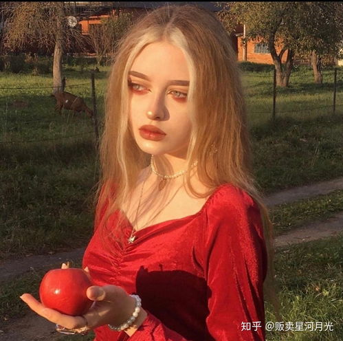 头像小众ins风人间难得,但你很值得