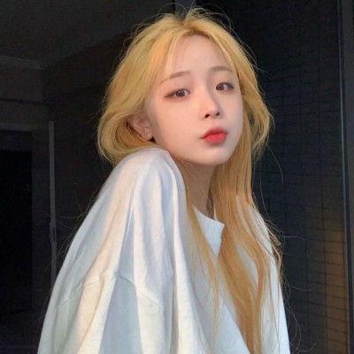 ins偏慵懒女生头像