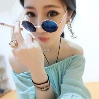 背影个性名片女生背包自然长头发