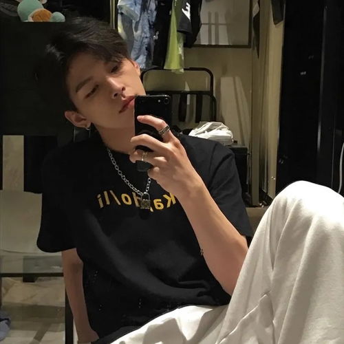 男生头像喜欢一个人是可以装出来的