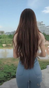 背影女神抖音走红,转身露正脸,网友求你转回去