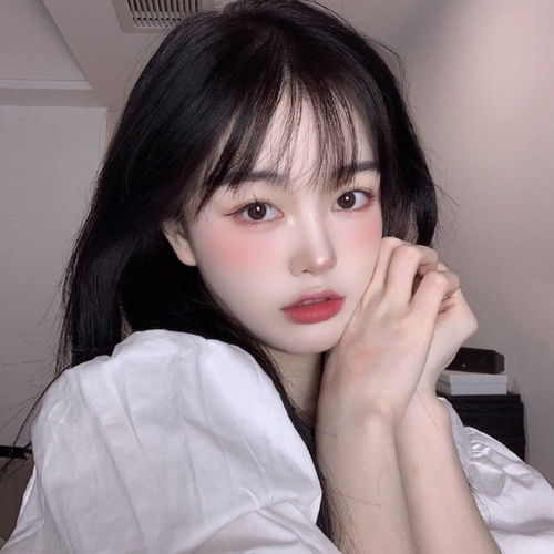女生头像我永远不会讲你想听的漂亮话祝你失眠
