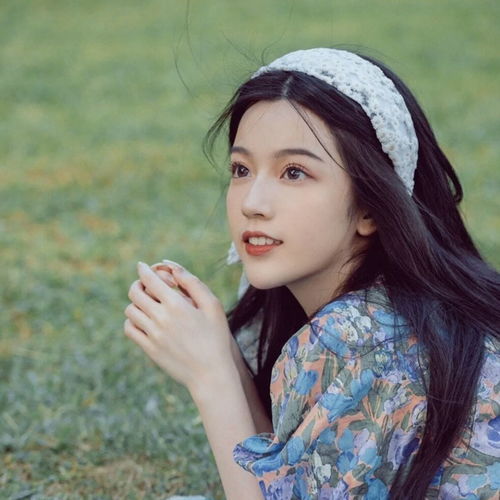 ins风小姐姐招桃花头像