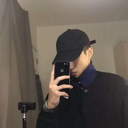 男头像ins高级质感男孩房