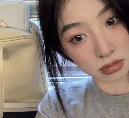 纯欲女头小众头像