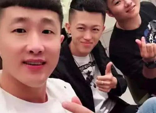 快手大变天祁天道吓退网,张二嫂收入下降,只有他收入翻5倍