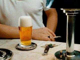 不抽烟不喝酒的男人怎么在社会上生存