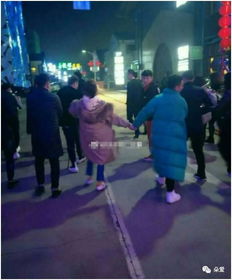 重磅吴迪手拉手约会神秘女被偷拍,与女友分手净网期间,快手前三十主播关注集体大幅下降