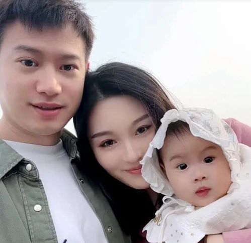 人生赢家国乒31岁冠军帅哥晒一家三口妻子美貌女儿萌真幸福