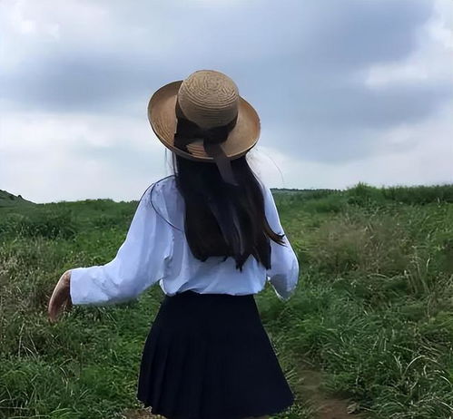 56岁大叔再婚十年给亲儿子50万买房,生病后才知道,老了谁最亲