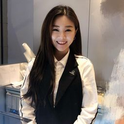 拿下年度女主播榜首,单月吸粉700万,张禾禾现在是抖音一姐了