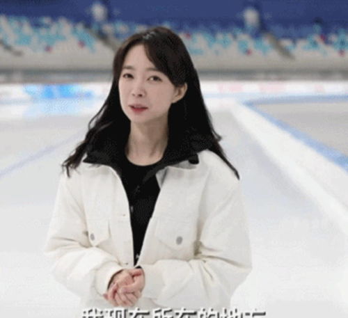 流量密码王冰冰张扬等美女记者亮相冬奥会场馆,场面有些可爱