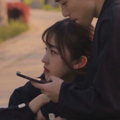 值得收藏的暗黑系精致真人情侣头像我爱你平淡也温暖无语也浪漫