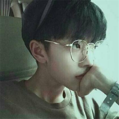 qq头像男生阳光帅气,不知不觉潮流变成了回忆