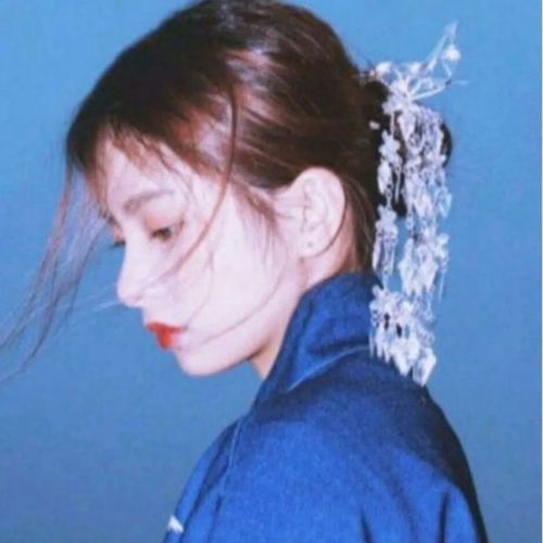 超a的甜酷女生头像