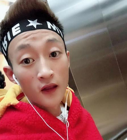 祁天道和旭旭宝宝的人气谁更高散打哥他们不是一个级别的网红