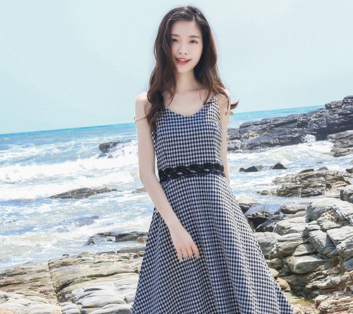 小清新的裙子穿搭,时尚显瘦,上身落落大方
