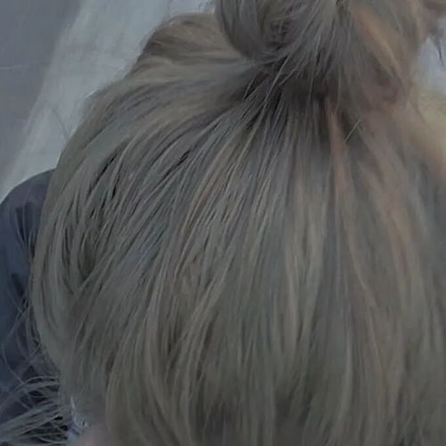 ins风格女生头像每次出门都会做好碰到你的准备不露脸女生头像