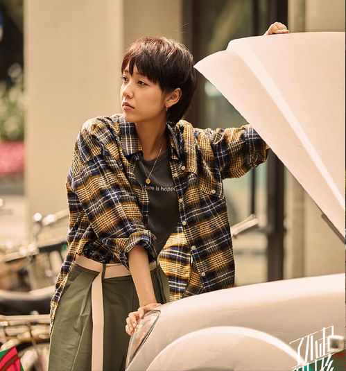 女生头像ins高级质感背面陈昊蓝