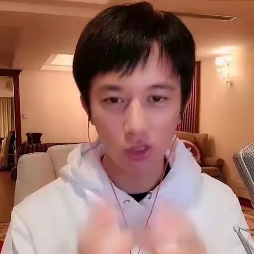 辛巴女徒弟,千万粉丝吃播网红猫妹妹成名路上的3个贵人