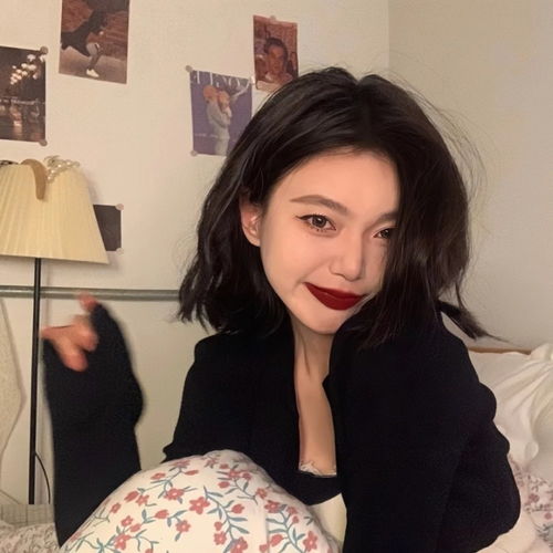 ins风女生头像丨其实生活也并没有太糟糕