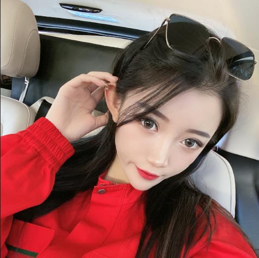 女主播收入排行榜快手小伊伊再破千万,yy文er排行第八名