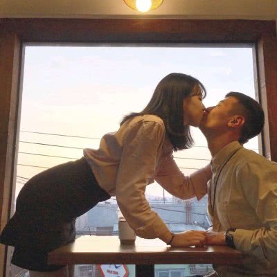 超火真人ins情侣头像微丧伤感的文案