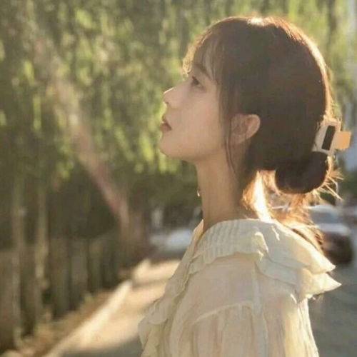 混天黑地,女生头像