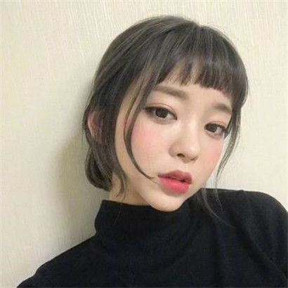 最流行的女生微信头像,冷酷的眼神霸气又有气质的