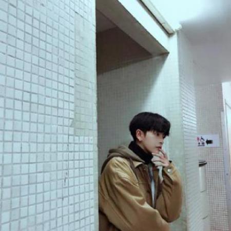 时尚潮流微信头像男,追求潮流只是一种调情