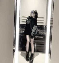 杨清柠能轻松俘获毛宸宸看到她这个部位,网友是男的都忍不住