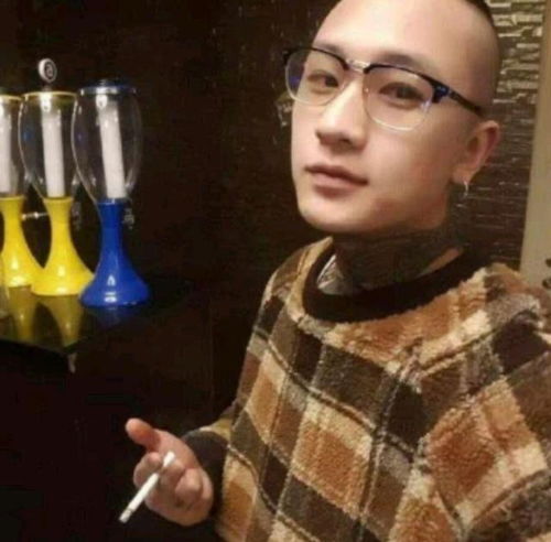 知名人气网红方丈辱骂他人被封禁处理,电商辛巴出面摆平