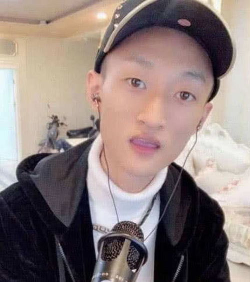 快手祁天道已被正式逮捕,庭审视频一个细节显示,他被强制带走