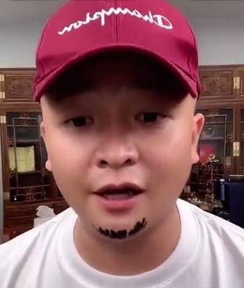 二驴散打力捧小沈龙将成为快手下一个王者,散打哥豪刷100万助力二驴