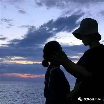 愿余生,不必体会思念之苦,不必经历阴天的沉闷