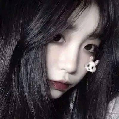 高清头像可爱短发女生头像