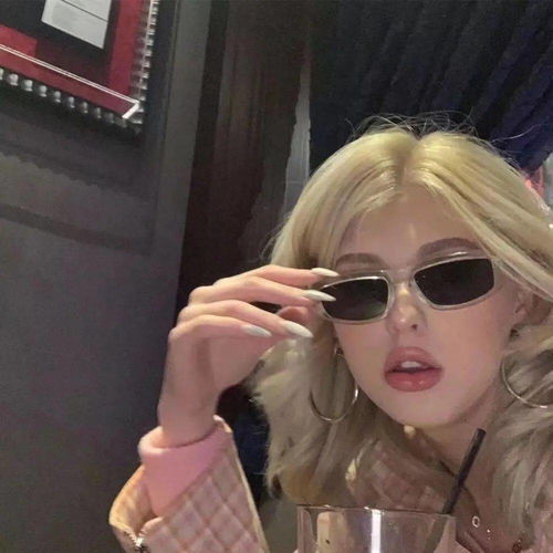 欧美头像男ins高级质感女头