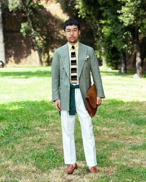 170cm的男生穿对了也是大长腿,西装裤高级有质感,推荐多尝试